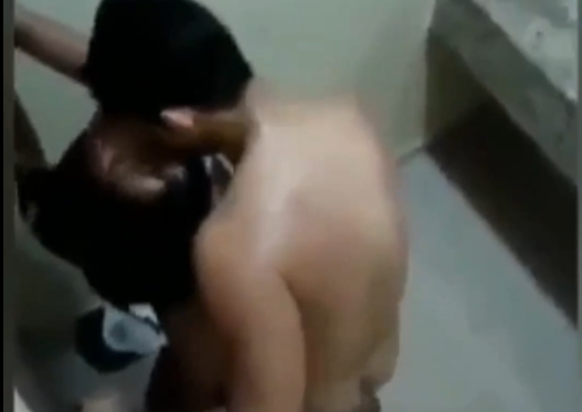 Bokep Viral Terbaru Skandal Mesum Di Kamar Mandi